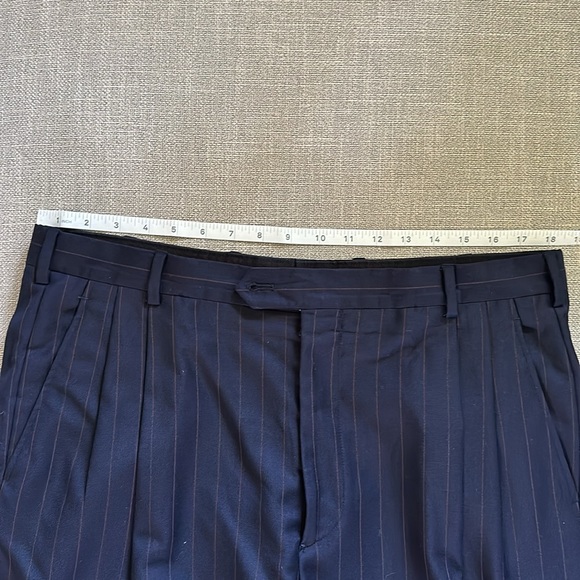 Brooks Brothers Navy Pin-Striped Suit — 42L/36 - Picture 15 of 16